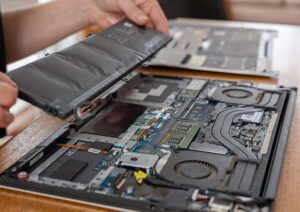 Maintain laptop battery
