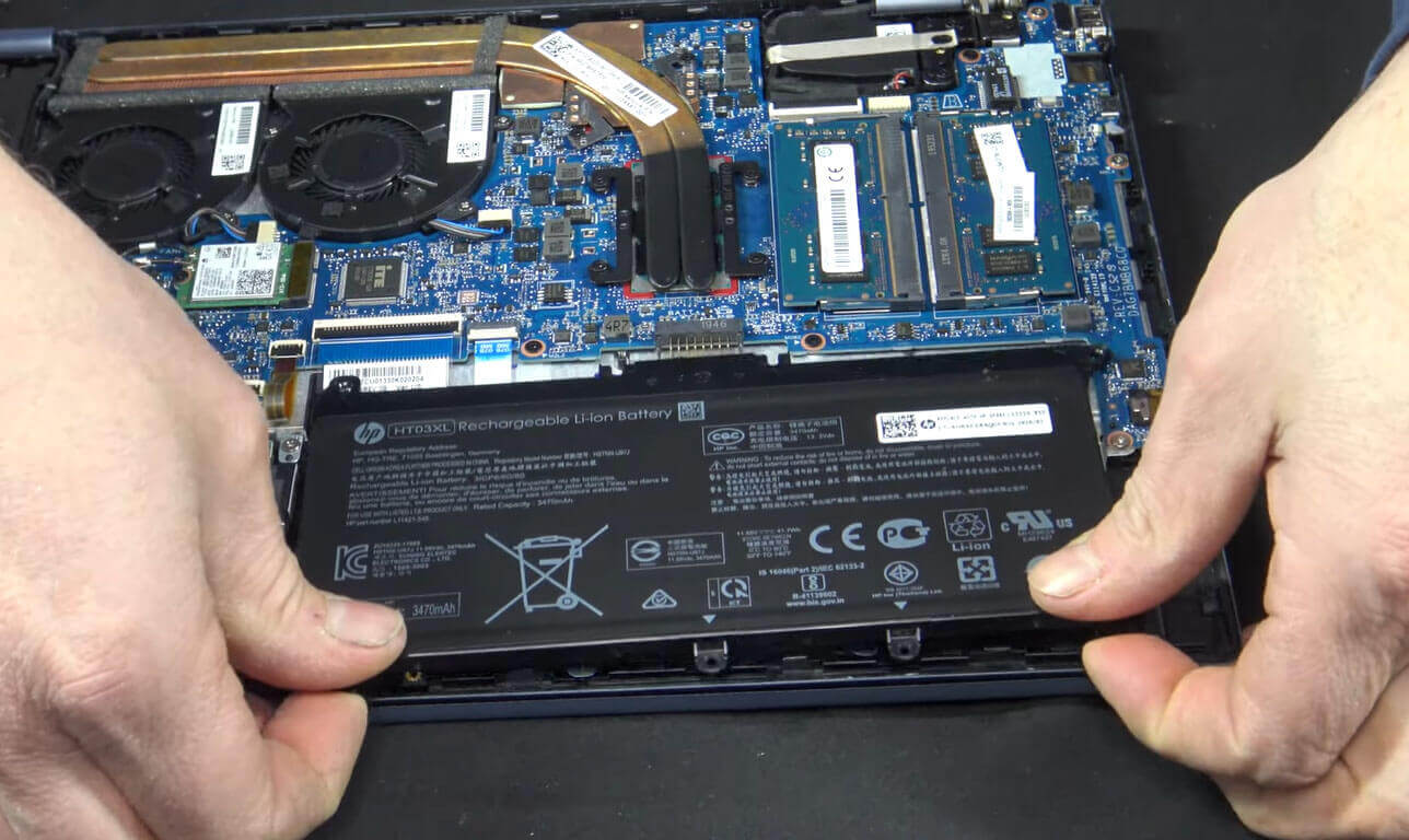 HP laptop battery replacement HT03XL 5
