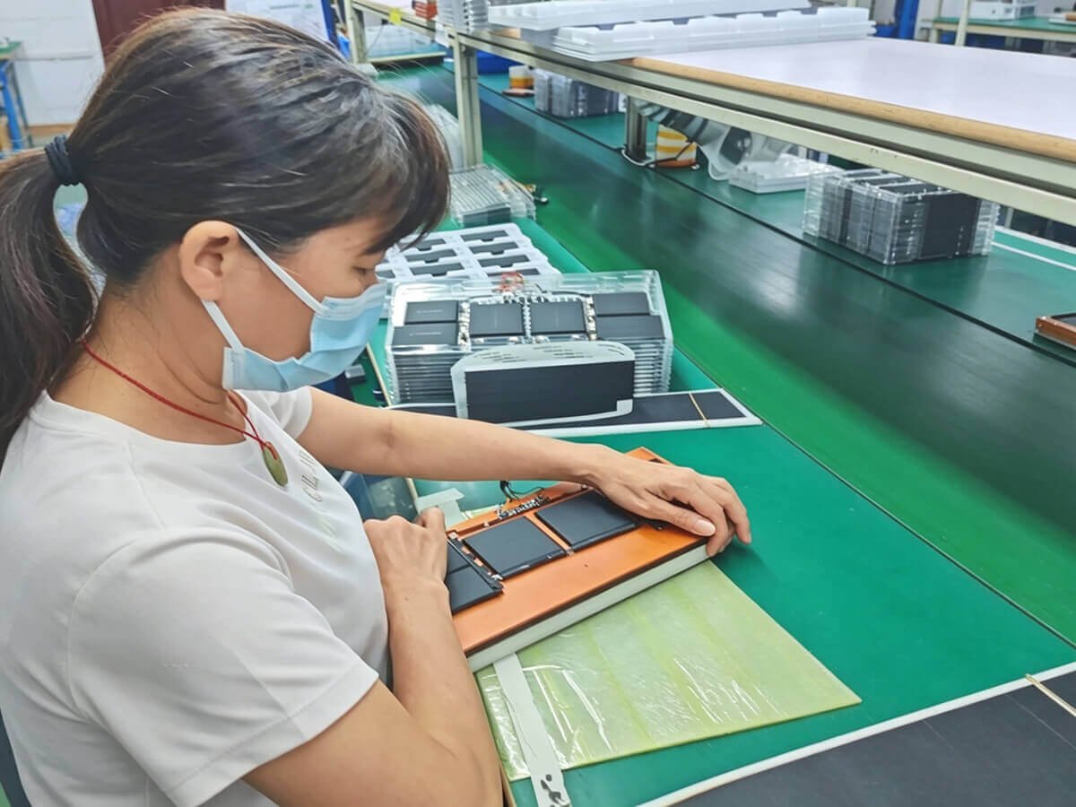 High quality OEM laptop batteries manufactured for high performance AI PCs
